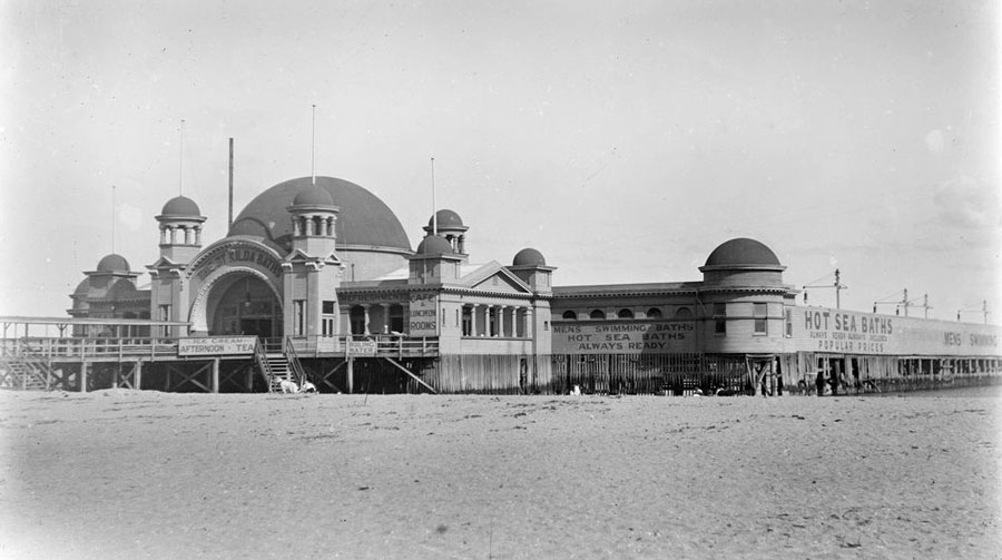 View of the St Kilda Baths in ca 1910
